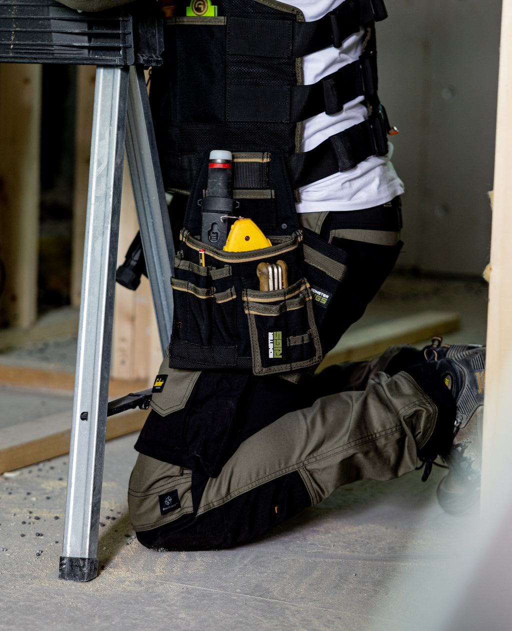 Monster Rigs Carpenter and Joiner Tool Vest