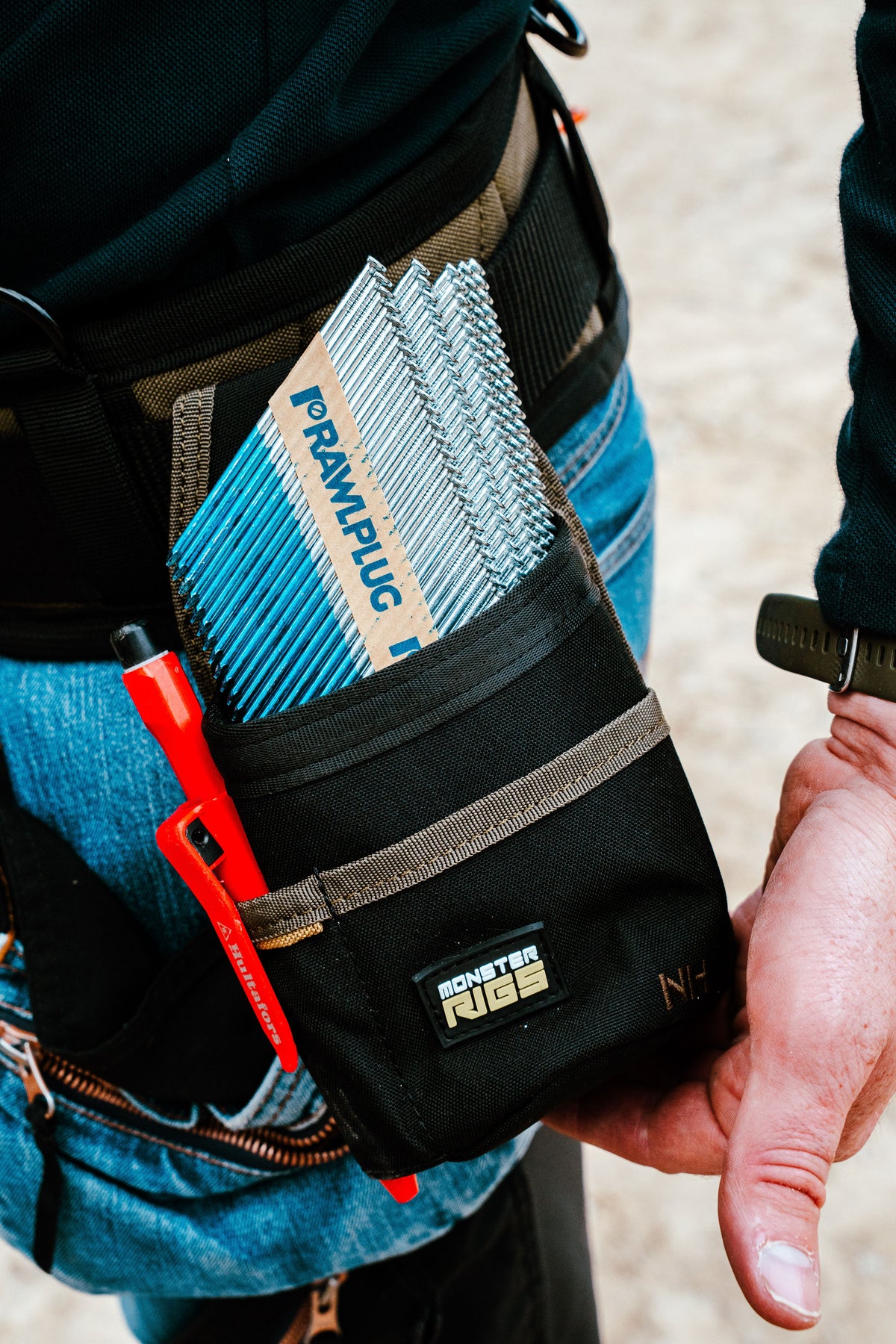 Monster Rigs Nail Holder Pouch NH