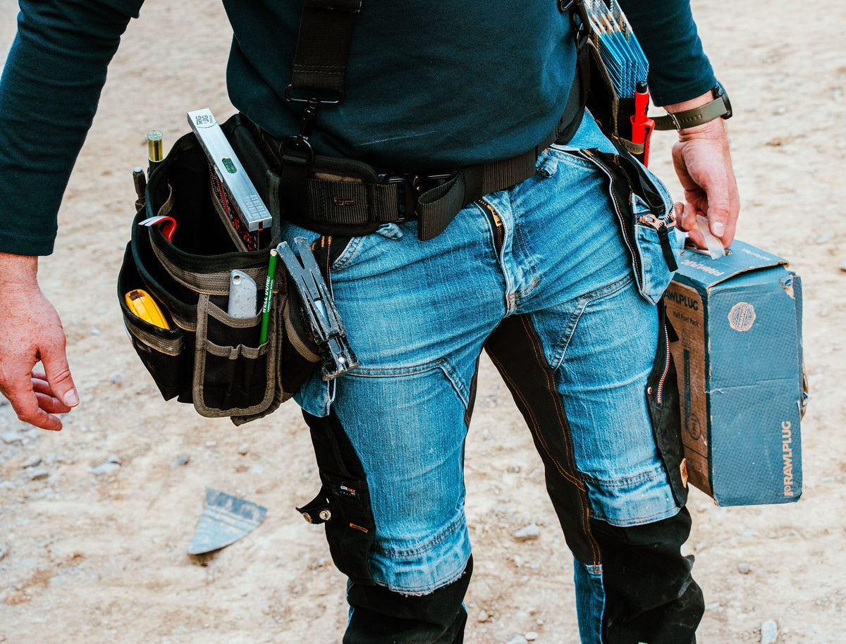 Monster Rigs 5.1 (right handed) and 5.2 (left handed) Tool Pouch